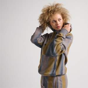 Sweat à capuche imprimé personnalisé sur toute la surface, pull à capuche en coton avec impression bouffante, nouveau design 2024 - Product Image 3