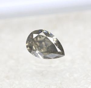 Diamante Natural de Color Gris Oscuro Fantasía de 3.01 Quilates, Certificado, Corte Pera, 7506235696, DIAMANTE RARO para Anillo de Compromiso de Ensueño - Product Image 1