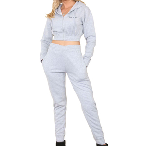 Custom Puff Print Logo Mujeres Dos piezas Sudadera con capucha Conjunto Corte Coser Algodón Joggers Sweatsuit Sun Faded Cropped Hoodie Set - Product Image 1