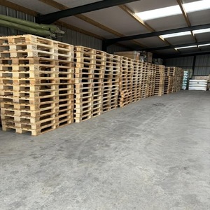 Nouvelles palettes industrielles en plastique en bois d'occasion du fournisseur de palettes européennes de haute qualité Conception simple face à entrée bidirectionnelle pour la logistique - Product Image 1