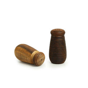 Ensemble de 2 salières et poivrières en bois de 50 ml Accessoires de vaisselle - Product Image 2