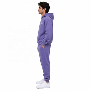 Sudadera con capucha vintage OEM unisex de 500GSM 100% algodón, conjunto de chándal y joggers holgados con logo personalizado y estampado en relieve, venta al por mayor - Product Image 4