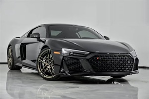 โปรโมชั่น (W&T) รถยนต์มือสอง Audi R8 Performance 2 ประตู คูเป้ ขับเคลื่อน 4 ล้อ ปี 2020 (เครื่องยนต์ 5.2 ลิตร 10 สูบ 7AM) สีดำ Mythos Black - Product Image 3