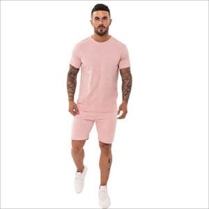 Conjunto de 2 Piezas para Hombre, Estilo Hip Hop, Corte Holgado, 100% Algodón, Logotipo Personalizado, Color Sólido, Camiseta y Pantalones Cortos Estampados - Product Image 1