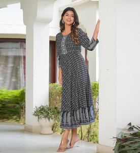 Kurta Anarkali de Rayón con Estampado Geométrico Jamdani Negro para Mujer, con Cuello Redondo y Mangas 3/4, Diseñada para un Uso Cómodo - Product Image 3