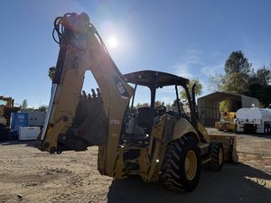 Chargeuse-pelleteuse d'occasion Cat 420F fabriquée en Belgique à prix compétitif avec livraison rapide au prix de gros - Product Image 4