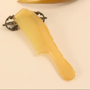 Peigne à cheveux en corne fait à la main professionnel, lisse, poli, anti-frisottis, pour le coiffage en salon, soin des cheveux - Product Image 1