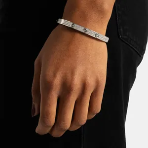 Brazalete y Pulsera de Circonita Cúbica Iced Band, Chapado en Oro Blanco/Amarillo de 14k, Ancho de 8mm, Cierre Seguro, 33g - Product Image 6