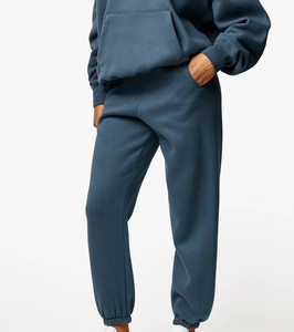 Conjunto de 2 piezas Fitness Gym Outdoor Running Fitness Conjuntos de ropa deportiva Fabricantes de ropa Pantalones de chándal personalizados Chándales para mujeres - Product Image 2