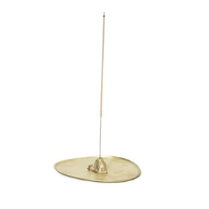 Brûleur de porte-bâton d'encens en laiton doré au design unique fait à la main pour la décoration à usage religieux - Product Image 1