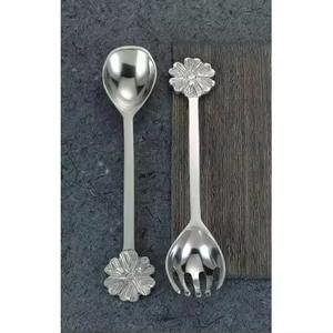 Serveur de salade décoratif en acier inoxydable argenté Style paille longue poignée en laiton faite à la main vaisselle cuillères de service à salade - Product Image 5