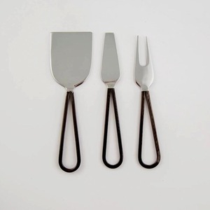 Trancheuse à fromage moderne en acier inoxydable avec manche en bois blanc Argenté pour la cuisine à domicile - Product Image 5
