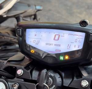 Ventes automobiles : Motocyclettes Apache RTR 200 4v Motorsports en vente et prêtes à l'exportation - Product Image 6