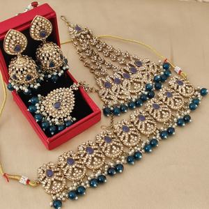 Beautiful Premium Quality Traditional <b>Choker</b> Necklace Set With Maang Tikka & Pasa Ideal For Wedding,Festive Occasions,Party Wear - Product Image 2