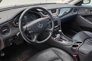 Mercedes-Benz CLS-500 de 2006 - Product Image 4