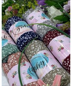 104. Arabie Saoudite Abaya pour femmes en broderies ouvertes en satin perlé style boutique classique et élégant - Product Image 2