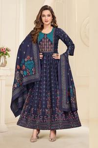 Nouveau lancement Heavy Rayon Foil Prints avec broderie au cou et ensemble Dupatta pour femmes pour vêtements indiens et pakistanais - Product Image 4