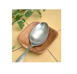 Porte-salade en bois et table à manger avec support de cuillère en métal de couleur naturelle et articles de cuisine - Product Image 3