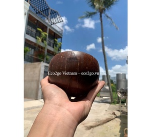 Gobelet en coquille de noix de coco 100% artisanal, naturel, fait à la main / Bol en coquille de noix de coco avec piédestal, avec logo gravé au laser, fabriqué au Vietnam - Product Image 3