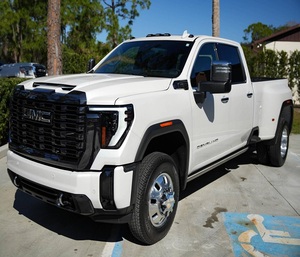 LISTO PARA ENVIAR: GM-C SIER-RA 3500HD DENALI ULTIMATE CREW CAB 4X4 DURAMAX TURBODIÉSEL V8 4WD 2024 - Product Image 1