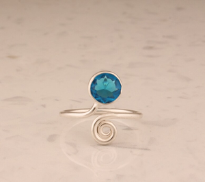 Bague en argent sterling 925 ajustable faite à la main pierre précieuse de quartz bleu massif avec forme de spirale romantique pour hommes et femmes en cadeau - Product Image 4
