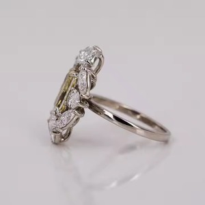 Luxueux fleur forme jaune rayonnant coupe laboratoire créé diamant et poire diamant or massif bague de fiançailles cadeau pour les femmes - Product Image 4