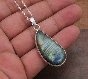 925 Sterling Silver Labradorite Fantaisie Pierre Collier Pendentif À La Main Sculpté Boho Idée Cadeau pour les Femmes - Product Image 1