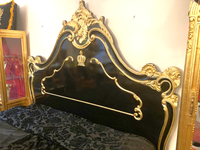 Lit de chambre à coucher moderne en acajou sculpté à la main, taille King, avec rangement et fonctions extensibles, idéal pour hôtels, hôpitaux, écoles et entrepôts
