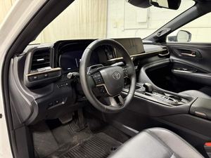 สะอาด2024 TO-Yo-TA Cr_o_wn จำกัด AWD - Product Image 3