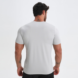 Camiseta deportiva de manga corta en blanco barata para correr, camiseta con logotipo de sublimación con impresión personalizada, camiseta de poliéster de secado rápido para hombre - Product Image 6