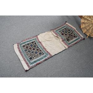 Alfombra Turca Vintage de Lana 1.4x3.5 pies (43x106 cm) Kilim Patchwork Ecológica Verde Roja con Plantas y Árboles con Base de Látex - Product Image 2