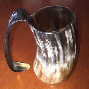 Taza de cuerno de búfalo natural con asa, taza de cocina moderna para beber, cerveza, café y té, aislamiento térmico ecológico - Product Image 1