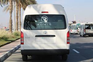 Toyota Hiace Usato Bianco, Furgone Passeggeri con Guida a Sinistra, Tetto Alto, Anno 2021, Veicolo per Trasporto Turistico - Product Image 6