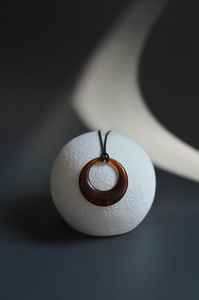 Collier en résine époxy glacée colorée, style ange moderne, modèles personnalisés, haute qualité, léger, durable, tendance - Product Image 4