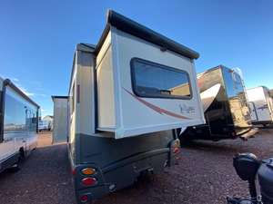 รถบ้านมือสอง ปี 2015 ยี่ห้อ Winnebago รุ่น V-i-e-w 2-4-G พร้อมขาย - Product Image 3