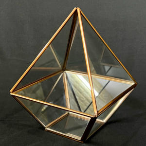 ขวดแก้วทรงปิรามิดดีไซน์ทันสมัยทำจากโลหะรูปทรงเรขาคณิตและแก้วสำหรับพืชและดอกไม้สำหรับงานแต่งงาน - Product Image 4
