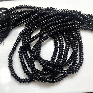 Perles en forme de rondelle lisse de spinelle noire de bonne qualité perles en gros de spinelle noir uni naturel - Product Image 3