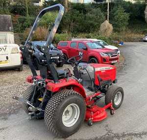 Tracteur de jardin Massey Ferguson 1525 22HP 2WD à transmission par engrenages, rouge, compact, utilitaire, pour pelouse - Product Image 3