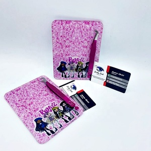 Herramientas de Extensión de Pestañas BRATZ con Pinzas Magnéticas y Placas de Plástico para Pestañas, Marca Privada - Product Image 2