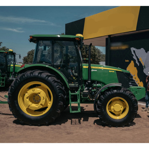 Tracteur compact élégant de marque personnalisée 2025, machine agricole confortable pour l'extérieur, fiable, pour la ferme, bricolage, industriel, OEM/ODM 1 - Product Image 2