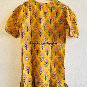 Hermoso Vestido Estampado Floral en Bloques de Algodón, Vestido para Uso Casual, Vestido Estampado a Mano - Product Image 2