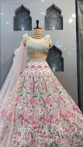 Satin élégant en soie Lehenga Choli à la mode indien pakistanais véritable miroir broderie paillettes fonctionnent avec Cancan et toile Patta - Product Image 4