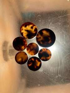 Botones Ecológicos de Cuerno de Vaca para Chaquetas y Decoración de Solapas, Botones Artesanales Modernos Hechos a Mano a Precio Económico - Product Image 4