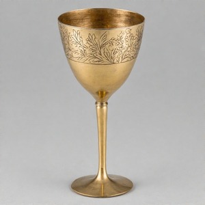 HolyCrysta Divine Grace, cáliz de vino de Metal adornado, Copa tradicional con acabado antiguo para rituales religiosos y altares de Iglesia - Product Image 2