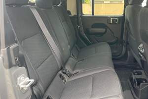 JEEP GLADIATOR CALIFORNIA EDITION 4X4 2021 USADO, Volante a la Izquierda/Derecha - Product Image 2