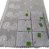 Châle en voile floral brodé blanc à médaillon, festonné et orné de strass, pour occasions formelles, vente en gros, OEM, ODM, personnalisé