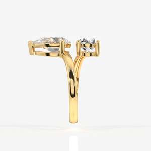 แหวนทอง 18K ประดับเพชรโมอิสซาไนต์ทรงโปรตุเกส ดีไซน์หรูหราและทนทาน - Product Image 3