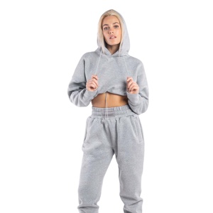 Nouvel arrivage de sweats à capuche élégants pour femmes, vêtements personnalisés, vente en gros, nouveau design, sweat à capuche court pour femmes, tendances de la mode, streetwear décontracté - Product Image 1