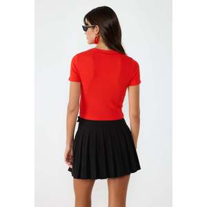 Camiseta Informal de Algodón con Adornos de Piedras, 100% Algodón - Product Image 5