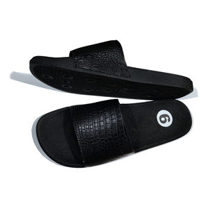 Pantuflas Unisex de Moda con Forro de Peluche, Ligeras, Antideslizantes y Transpirables para Todas las Estaciones, con Logotipo Personalizable - Product Image 4